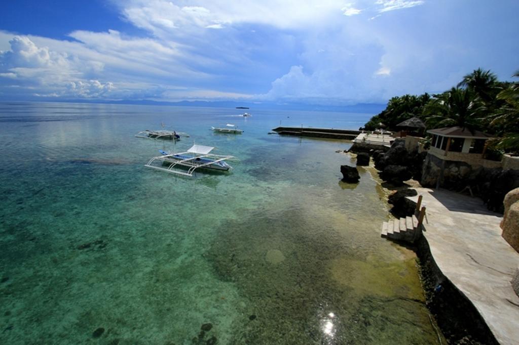 Magic Island Dive Resort Moalboal Dış mekan fotoğraf